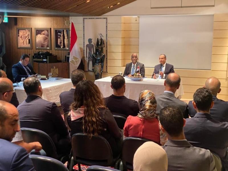 على هامش تواجده في العاصمة اليابانية طوكيو للمشاركة في الاجتماع الوزاري للـ”تيكاد”.. وزير الخارجية والهجرة يلتقي برموز الجالية المصرية في طوكيو