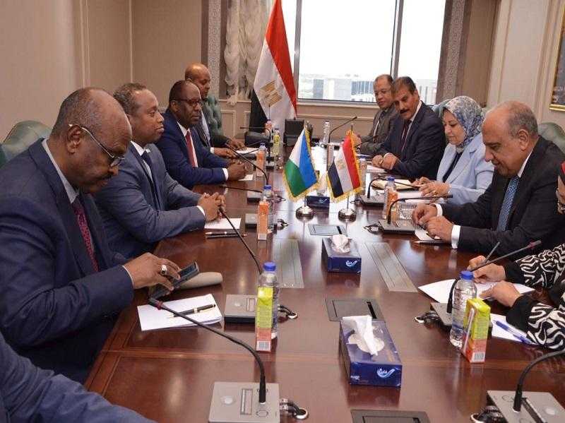 وزير الكهرباء يستقبل نظيره الجيبوتي لدعم وتعزيز التعاون بين البلدين.. صور