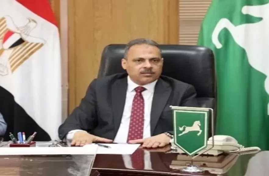 محافظ الشرقية ينفي عمل سائقين أجانب في منظومة النظافة ببلبيس