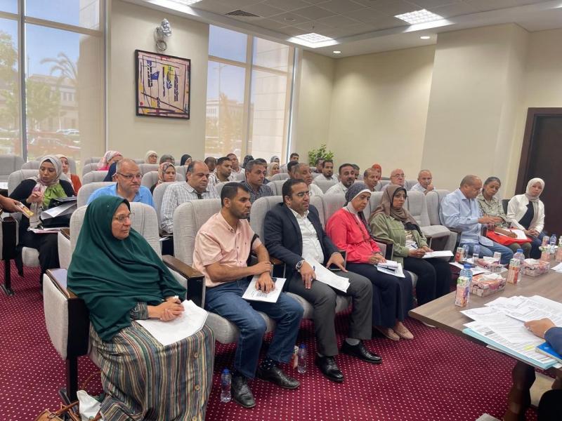 الإسكان تنظم ورشة عمل بأجهزة المدن حول تطبيق قانون التصالح في مخالفات البناء| صور