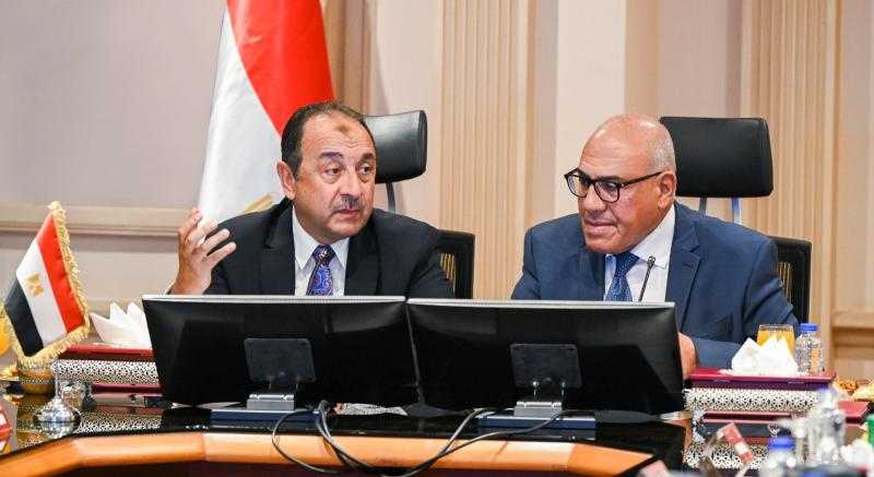 وزير قطاع الأعمال ورئيس هيئة التصنيع يشهدان توقيع بروتوكولات تعاون لدعم التصنيع المحلي