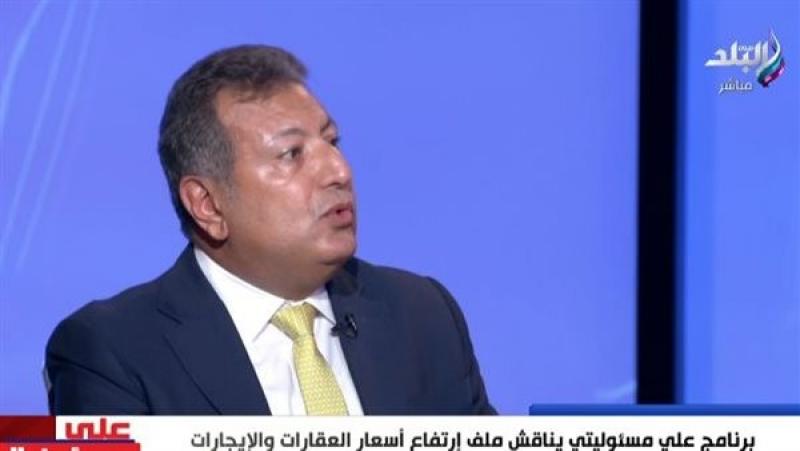 طارق شكري: يجب على الدولة تحديد رسوم ضريبية على الضيوف المستأجرين وحدات سكنية