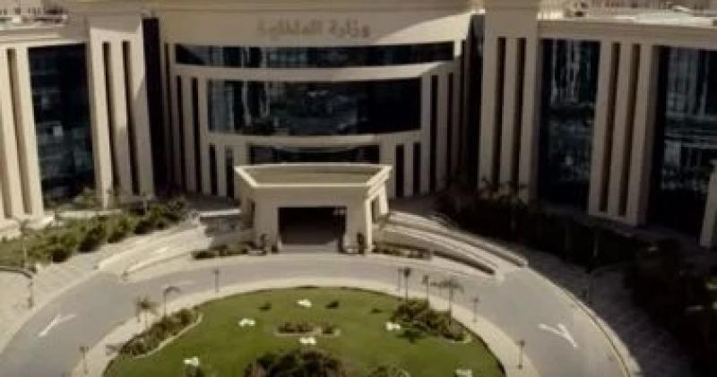 الجريدة الرسمية تنشر قرار تطوير شكل اللوحات المعدنية وتكالفيها