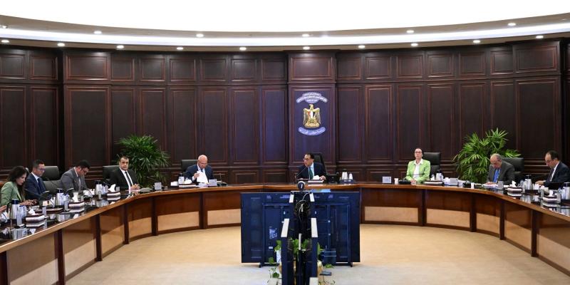 مجلس الوزراء يستعرض احتياجات ”البترول”: الالتزام باستدامة سداد مبلغ شهرى للشركاء الأجانب