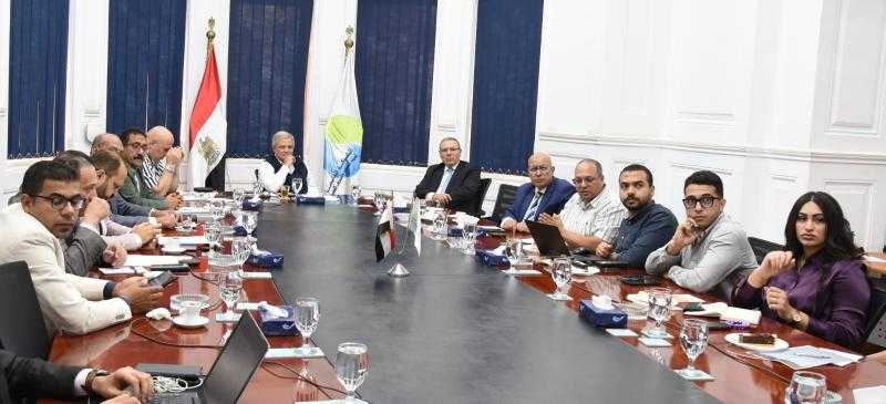 القابضة لمياه الشرب تتابع مشروعات حياة كريمة لتعزيز جودة الخدمات في المحافظات