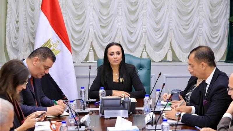 وزيرة التضامن توجه بتطوير الخدمات المقدمة لدور الرعاية والاهتمام بكبار السن