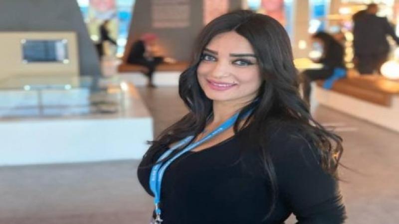 هبة عبد العزيز مهنئة المرأة الإماراتية بيومها الوطني: كل التقدير للملهمات في عالمنا العربي