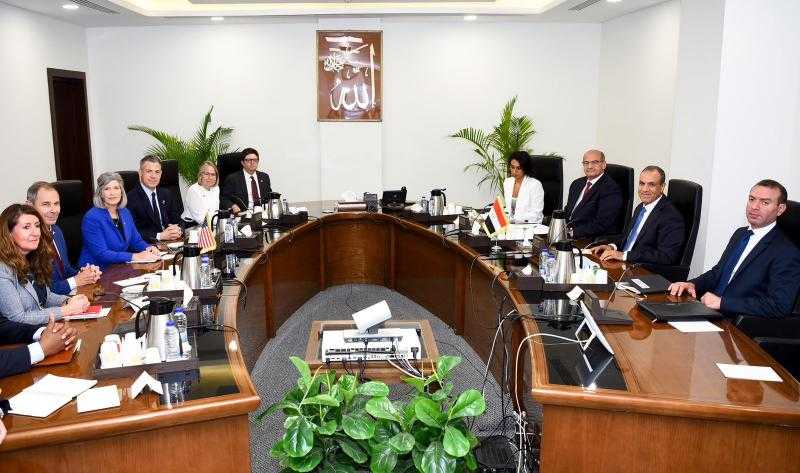 وزير الخارجية والهجرة وشئون المصريين بالخارج يستقبل وفداً من أعضاء الكونجرس الأمريكي