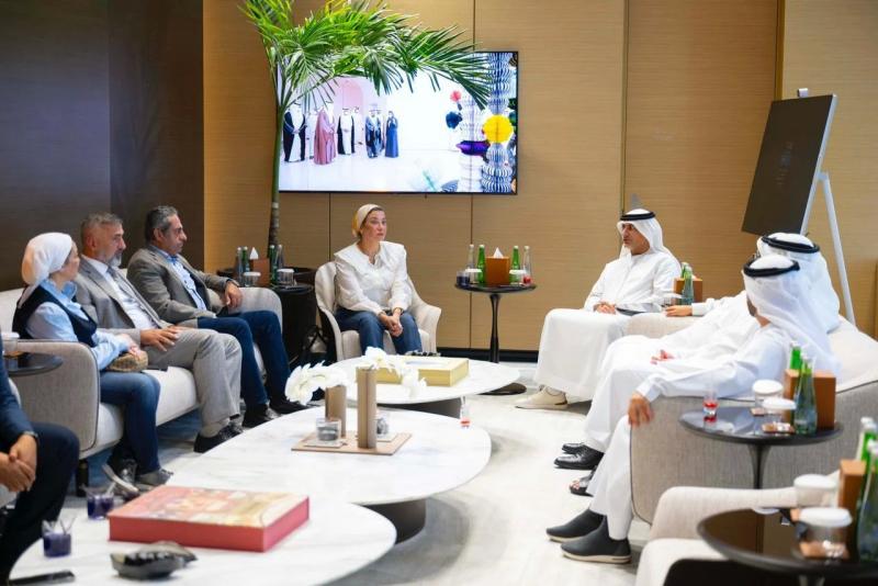 وزيرة البيئة تبحث مع الإمارات فرص التعاون الواعدة للاستثمار فى مجال المخلفات