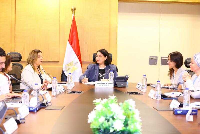 «التضامن» تبحث مع «الأمم المتحدة للسكان» التعاون في برامج الرائدات الاجتماعيات وتنظيم الأسرة