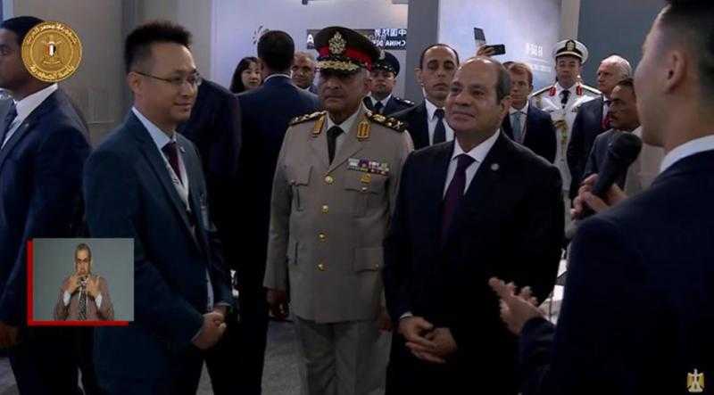 الرئيس السيسي يتفقد أجنحة عدد من الدول المشاركة في معرض ”مصر الدولي للطيران والفضاء 2024”