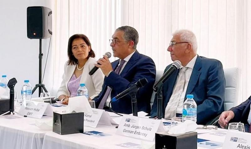 الرئيس التنفيذي لهيئة الاستثمار والمناطق الحرة يلتقي السفير الألماني بالقاهرة