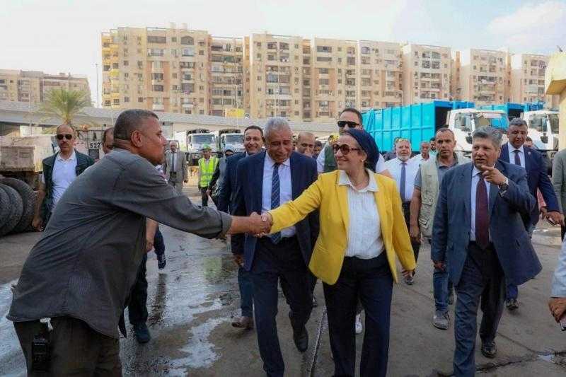 وزيرة البيئة تتفقد المنطقة الشرقية بجراج النزهة والمحطة الوسيطة بالمطرية