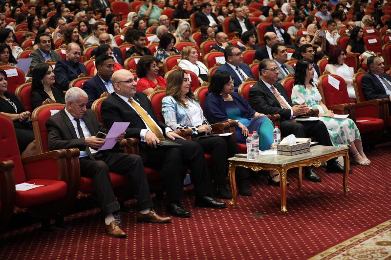 وزيرة التنمية المحلية تشهد حفل تخرج طلاب الثانوية بكلية رمسيس الجديدة