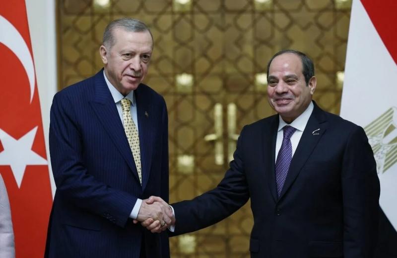 ”وقف إطلاق النار بغزة”.. على رأس مباحثات الرئيسين السيسي وأردوغان