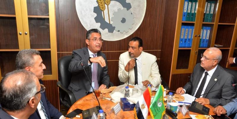 وزير التموين والتجارة الداخلية يزور غرفة صناعة الحبوب باتحاد الصناعات المصرية ومتابعة المخزون الاستراتيجي من الحبوب