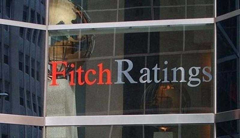 «فيتش» تتوقع خفضاً كبيراً لأسعار الفائدة في مصر العام المقبل