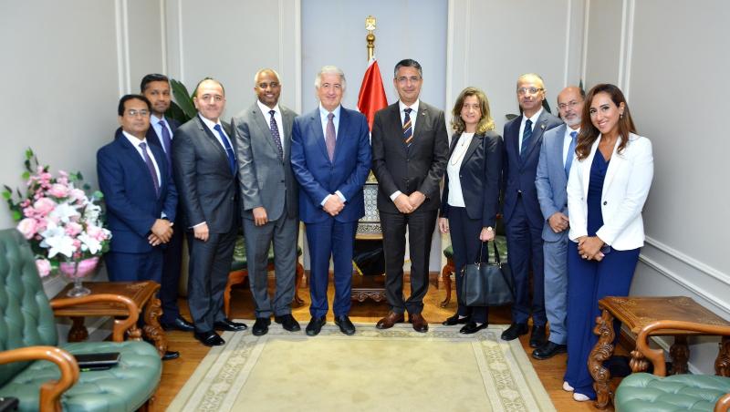 وزير التموين يبحث التعاون مع رئيس المؤسسة الدولية الإسلامية لتمويل التجارة
