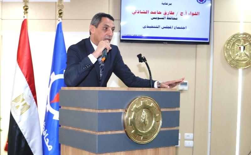 محافظ السويس يؤكد توفير السلع الغذائية واللحوم بأسعار مخفضة