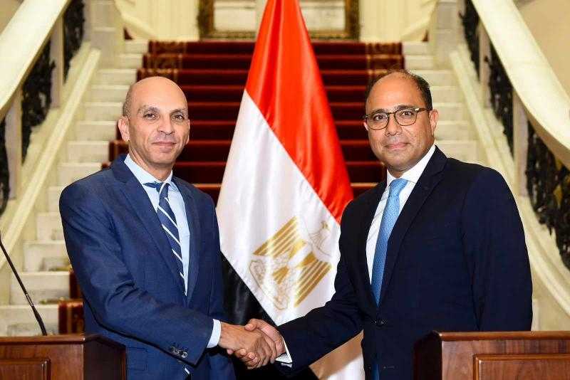 أحمد أبو زيد يبدأ مهامه سفيرا لمصر في بلجيكا