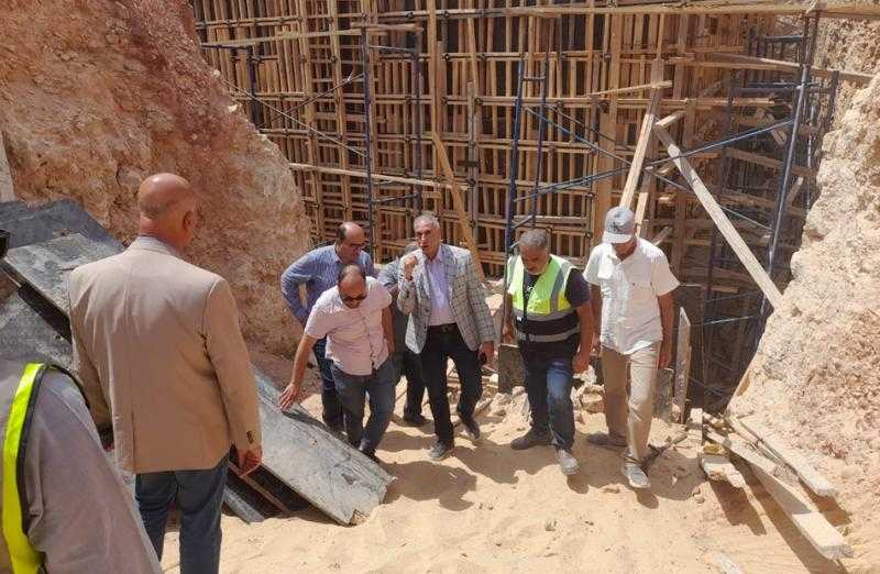 نائب رئيس ”المجتمعات العمرانية” يتفقد مشروع الخزانات الإستراتيجية بحدائق أكتوبر