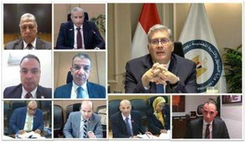 وزير البترول: مصافي التكرير تساهم في توفير إمدادات الوقود للسوق المحلي