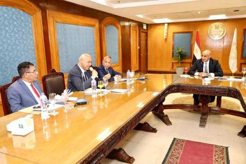 وزير التربية والتعليم يعقد لقاءًا موسعًا مع رؤساء تحرير ومجالس إدارات الصحف والمواقع الإلكترونية والإعلاميين