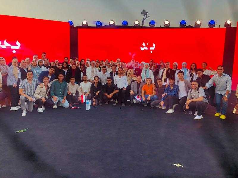 طلاب جامعة حلوان يشاركون في انطلاق المشروع القومي” بداية”| صور
