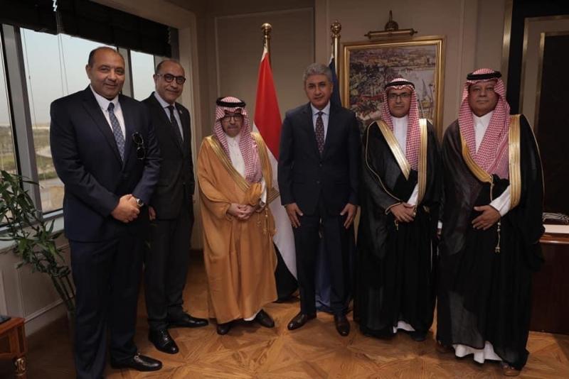 ”وزير السياحة والآثار” يستقبل رئيس المنظمة العربية للسياحة لبحث سبل تعزيز التعاون