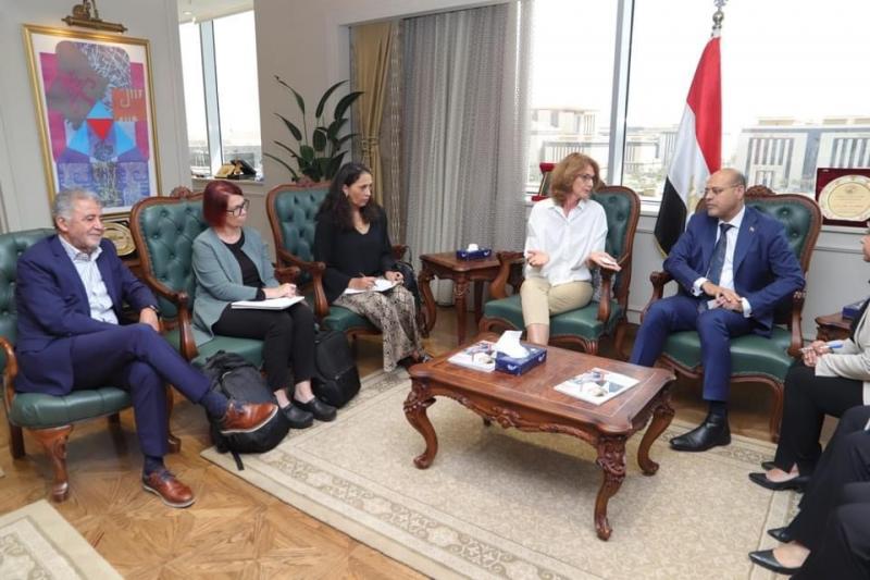 وزير العمل لـ ”وفد المفوضية الأوروبية”: حريصون على تدريب العامل المصري على ما يطلبه سوق العمل الخارجي