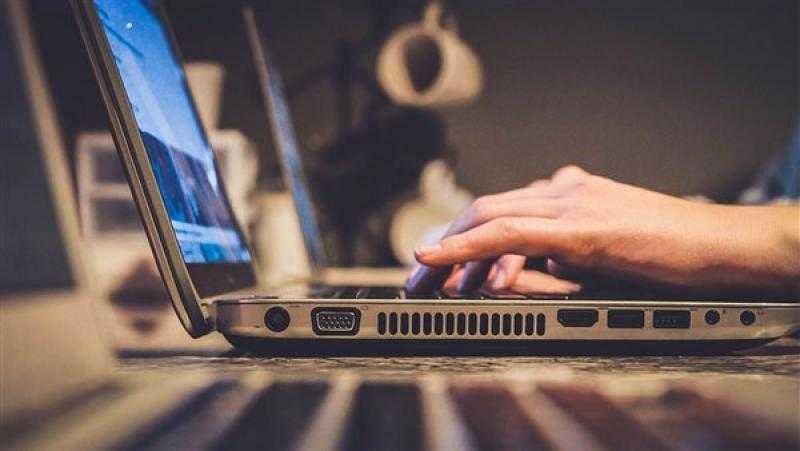 كيف تحمي نفسك من الاتهام ظلما في الجرائم الإلكترونية؟.. خبير يكشف مفاجأة
