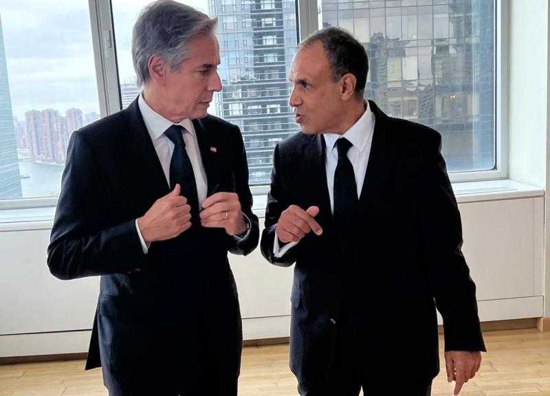 وزير الخارجية يؤكد لنظيره الأمريكي ضرورة تكثيف العمل على وقف التصعيد في المنطقة ومنع انزلاقها لحرب إقليمية