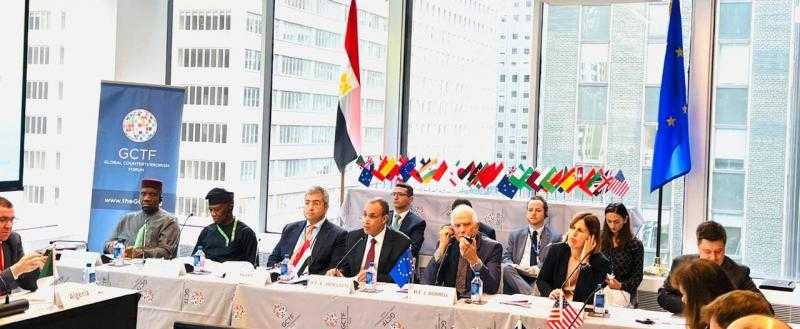 وزير الخارجية يشدد على ضرورة تفادي أخطاء الماضي التي سمحت بانتشار التنظيمات الإرهابية