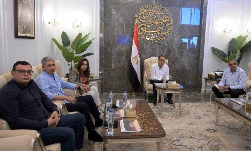 مدبولى يُتابع المنصة الجغرافية لجنوب سيناء الفائزة بجائزة التميز العالمية