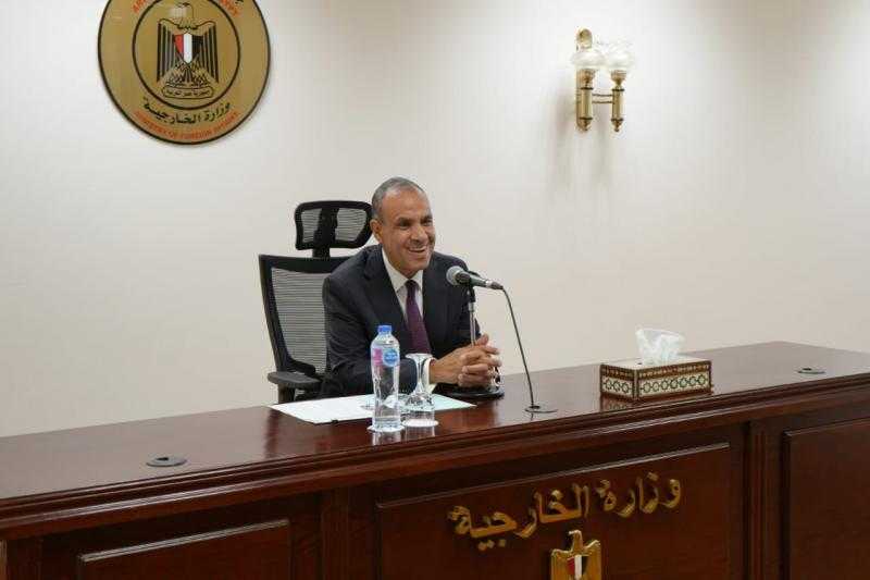 وزير الخارجية يؤكد ضرورة احترام سيادة لبنان وعدم المساس بوحدته