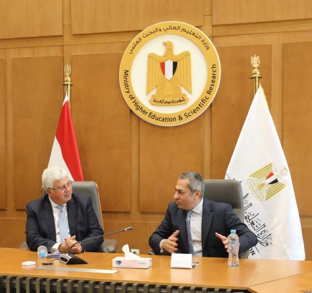 وزير التعليم العالي: مُذكرة تفاهم مع شركة العاصمة الإدارية للتنمية العُمرانية.. 100 منحة دراسية لمُتفوقي الثانوية العامة من أبناء الصعيد