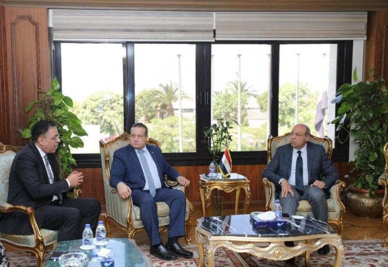 وزير الطيران المدني يستقبل رئيس الهيئة القومية لضمان جودة التعليم والاعتماد لبحث آفاق التعاون المشترك