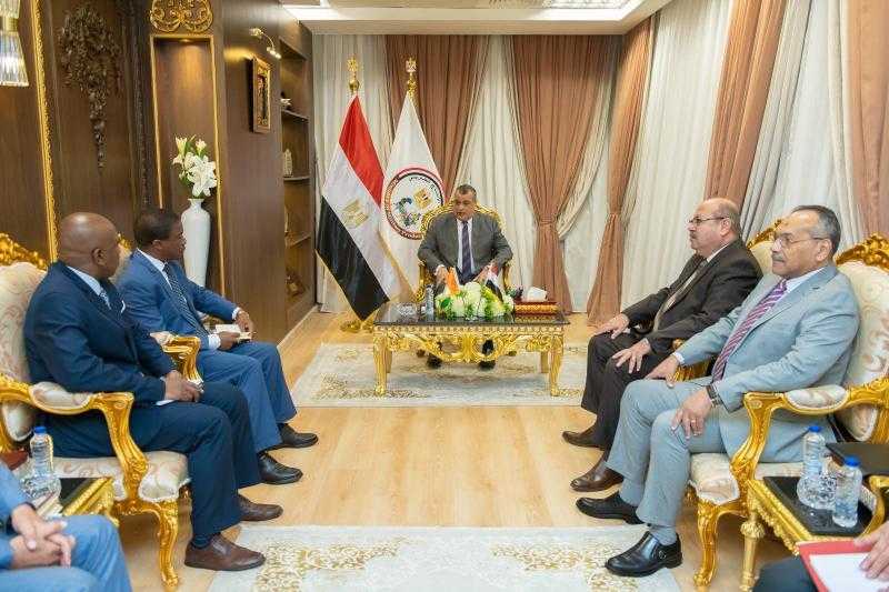 وزير الإنتاج الحربي يستقبل سفير كوت ديفوار لبحث التعاون المشترك