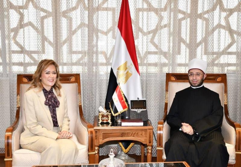 خلال استقباله للمدير التنفيذي للأكاديمية الوطنية للتدريب.. وزير الأوقاف: نسعى لتدريب الجهاز الإداري والاستثمار في رأس المال البشري