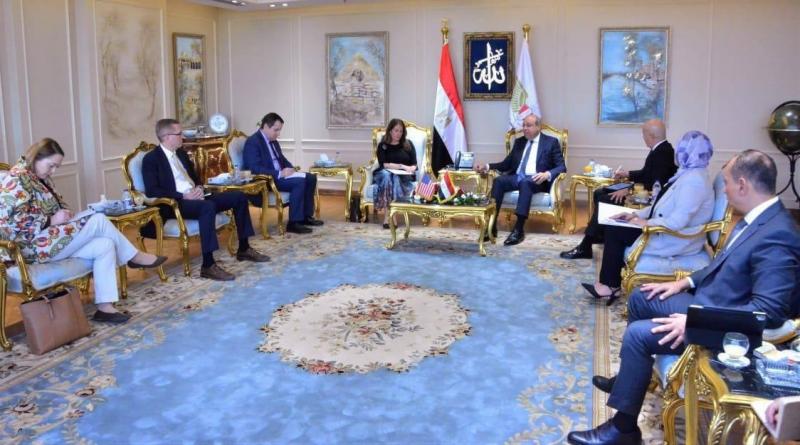 وزير الطيران المدني-سفيرة الولايات المتحدة الأمريكية-خط أحمر