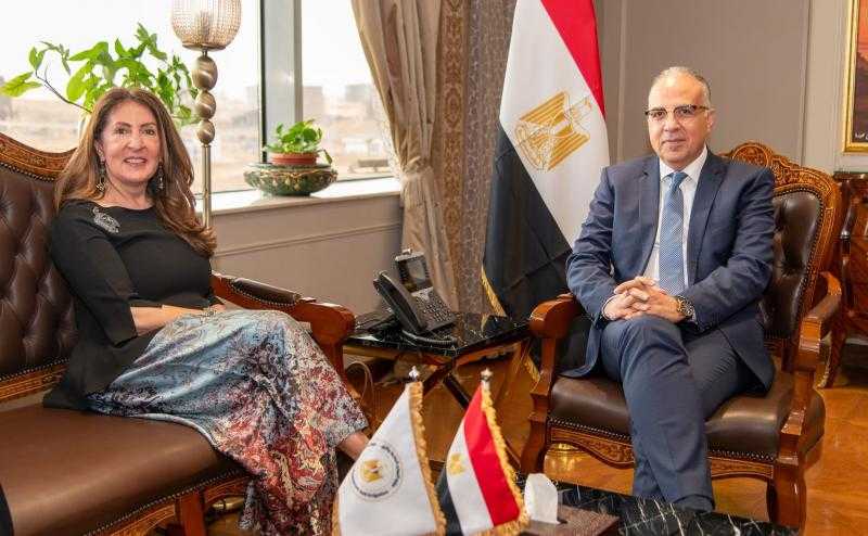 وزير الري يلتقى سفيرة أمريكا بالقاهرة لبحث سُبل تعزيز التعاون بين مصر وأمريكا في مجال الموارد المائية