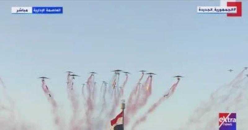العروض الجوية تزين سماء احتفالية تخريج دفعة جديدة من طلبة الكليات العسكرية