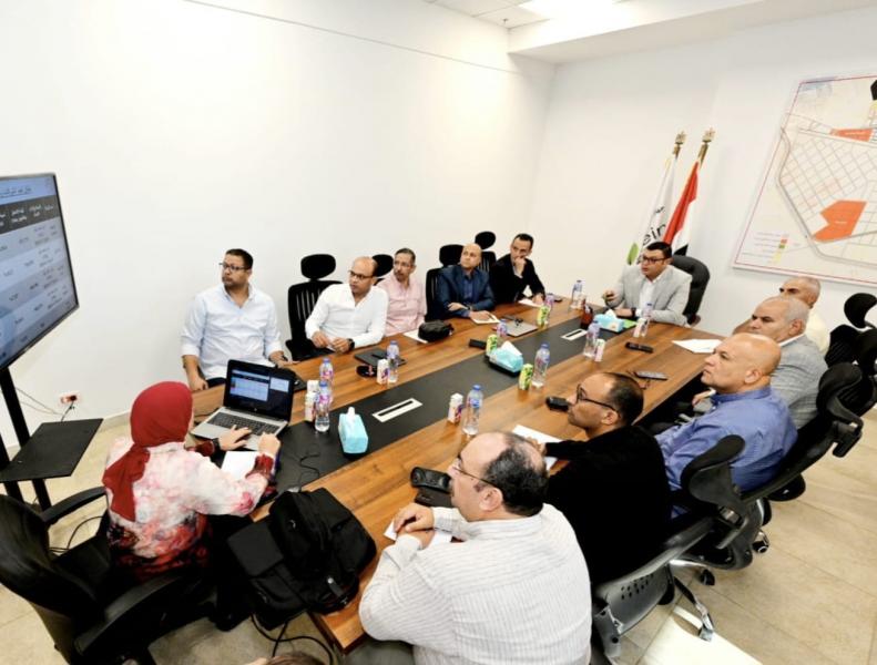 وزير الإسكان يستعرض موقف إنهاء وتسليم وحدات «العلمين الجديدة».. ويشدد على الالتزام بالمواعيد المحددة