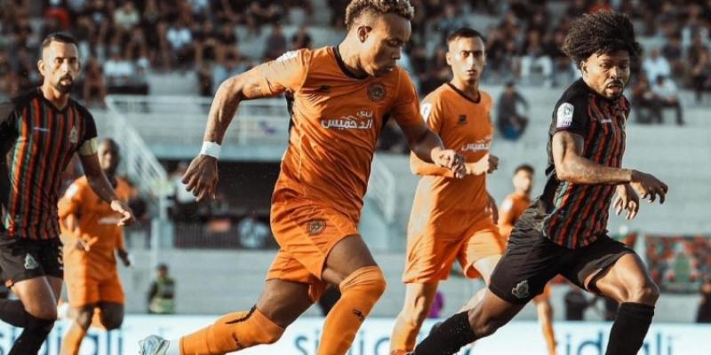 هدف ذاتي يمنح الفتح الرباطي الفوز على نهضة بركان في الدوري المغربي