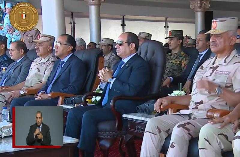 الموقع الرئاسي ينشر فيديو حضور الرئيس السيسي تفتيش حرب الفرقة السادسة المدرعة بالجيش الثاني الميداني