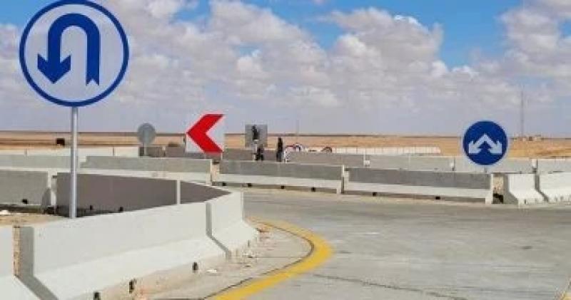 وزير الإسكان: تشغيل 100كم من مشروع ازدواج طريق سيوة / مطروح