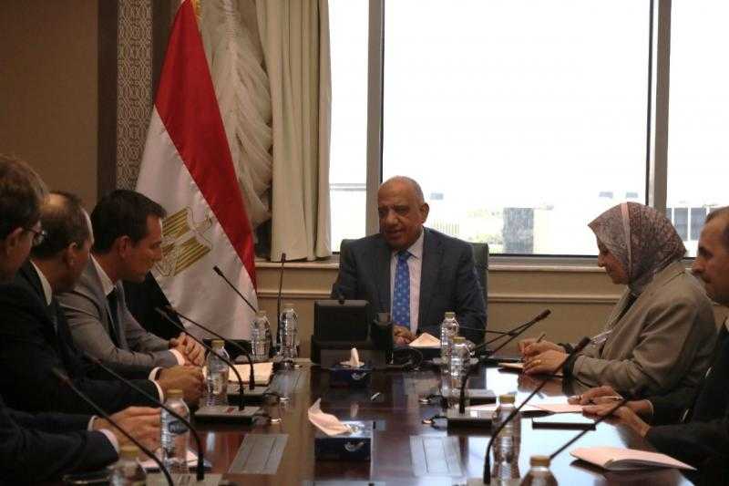 وزير الكهرباء يبحث مع شركة «شنيدر» التعاون في تحسين جودة الخدمة وحوكمة شبكات التوزيع
