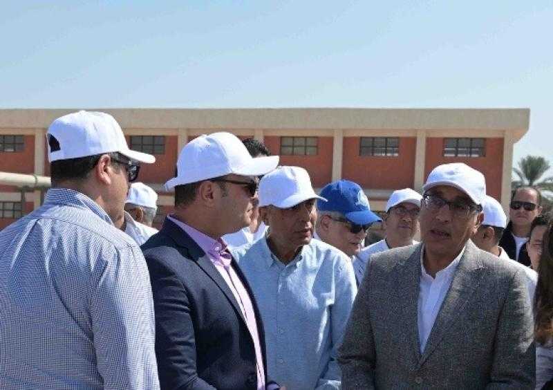 وزير الإسكان: 192 قرية مستهدفة بمشروعات الصرف الصحي بالمنيا في 5 مراكز ضمن المبادرة الرئاسية ”حياة كريمة”
