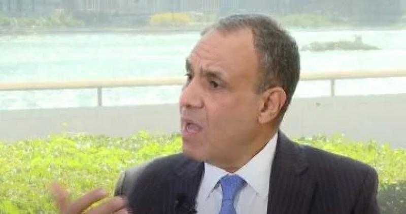 بدر عبدالعاطي: بحثت مع الوزيرة الرومانية فتح جامعة متميزة فى القاهرة