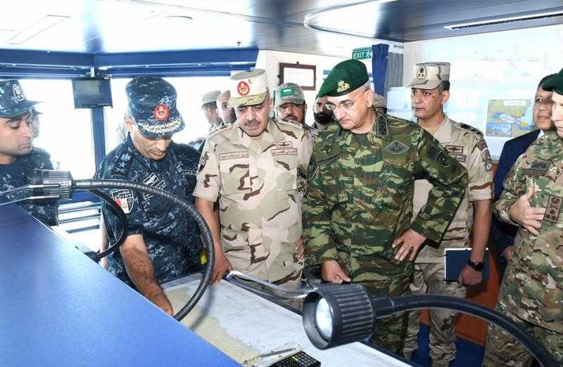 رئيس أركان حرب القوات المسلحة يشهد تنفيذ التدريب المشترك ”ميدوزا -13” باليونان